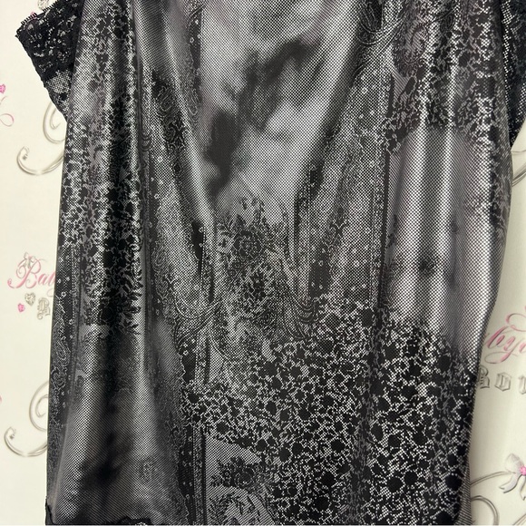 Lace metallic tank top holographic Lacey pattern grey black lace trim straps y2k - Picture 6 of 9